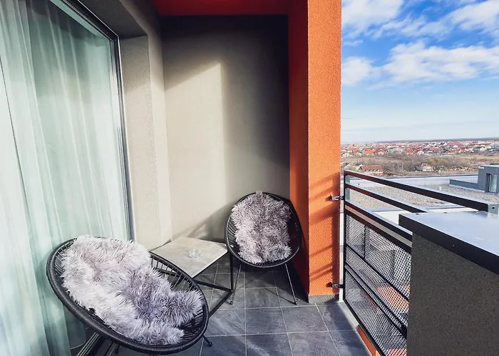 Selling Sunset Apartments